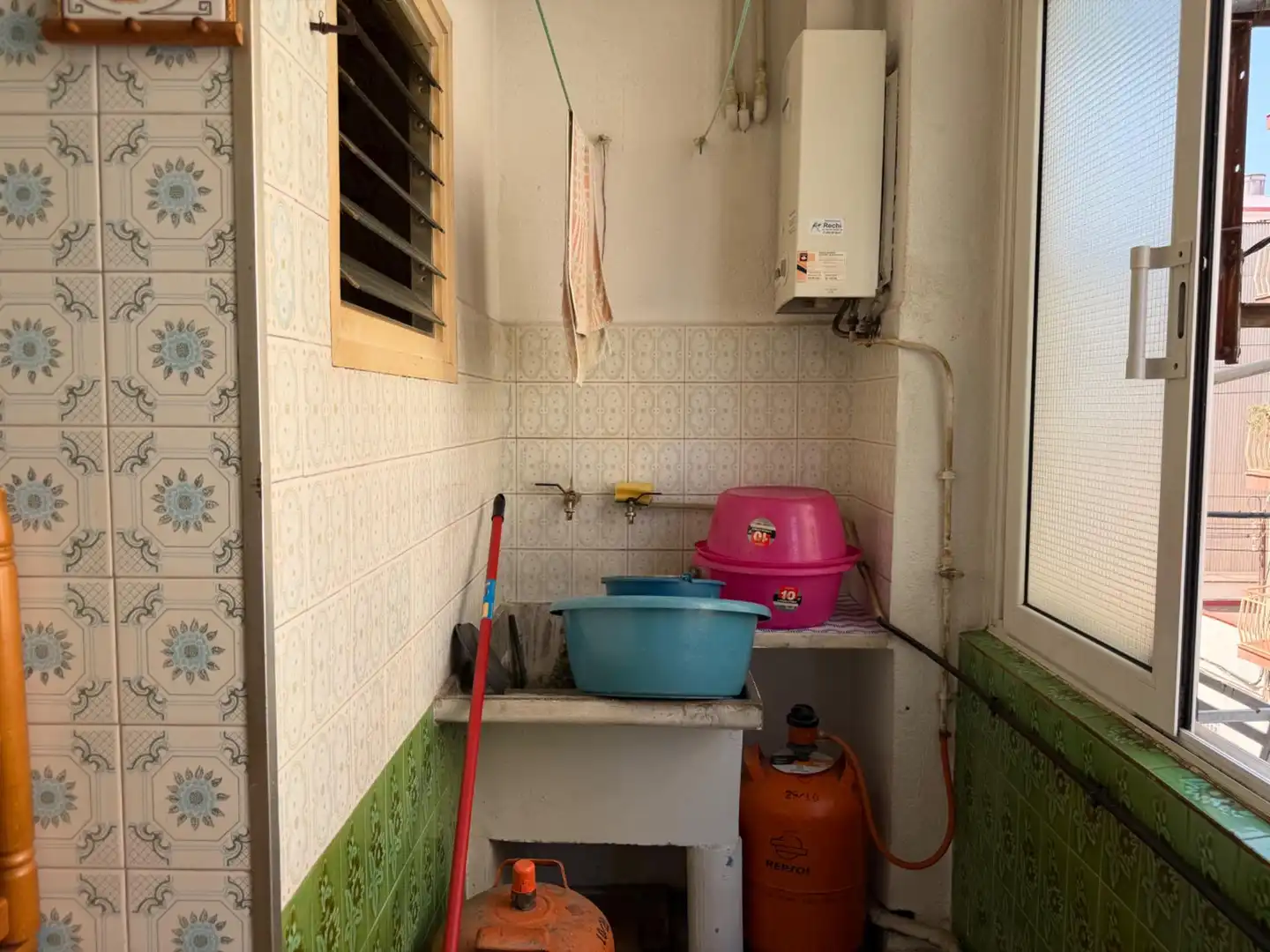 Cuina de Planta baixa en venda en Mataró amb Aire condicionat, Terrassa i Balcó