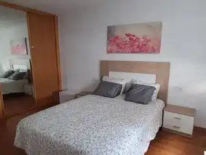 Bedroom of Flat for rent in Gijón   with Heating, Parquet flooring and Terrace