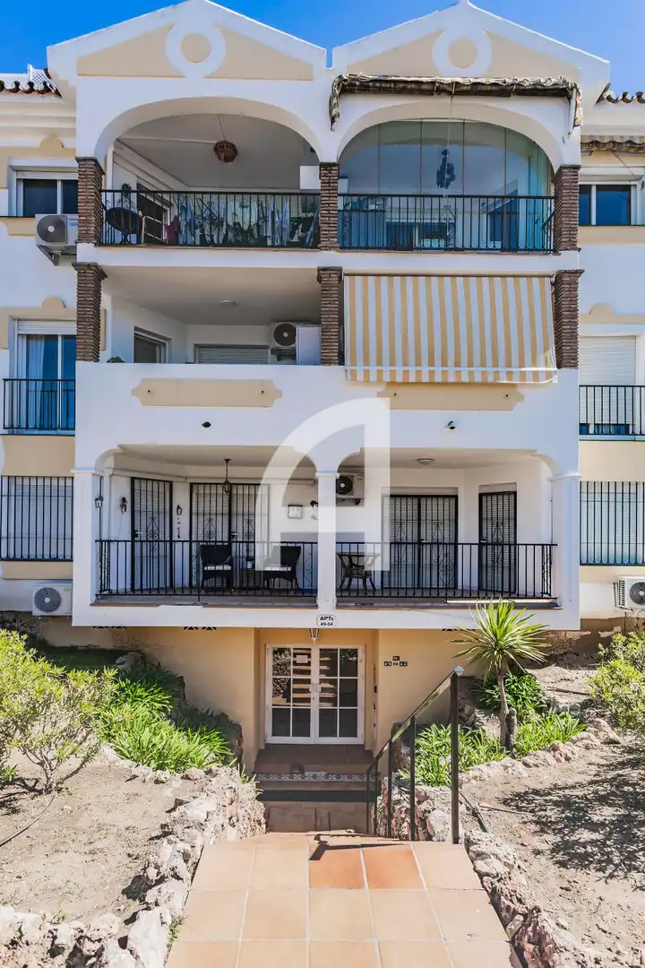 Vista exterior de Ático en venta en Mijas con Aire acondicionado, Calefacción y Terraza