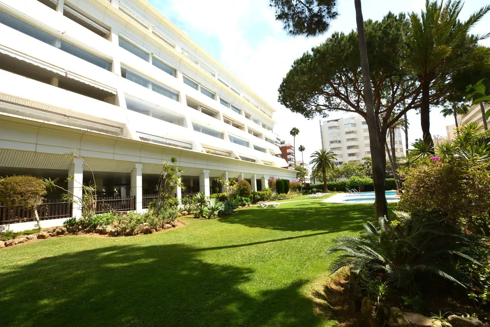 Jardín de Apartamento en venta en Marbella con Terraza, Trastero y Amueblado