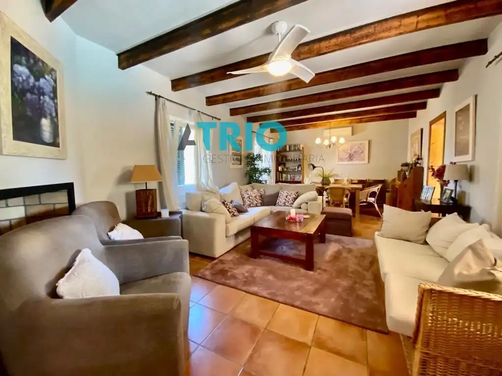 Living room of Houses for sale in Ses Salines  with Air Conditioner, Heating and Private garden