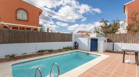 Foto 3 de Casa adosada en venda a Calle Hella, Jun, Granada