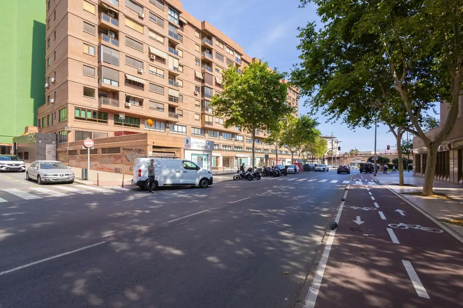 Vista exterior de Piso en venta en Almería con Balcón