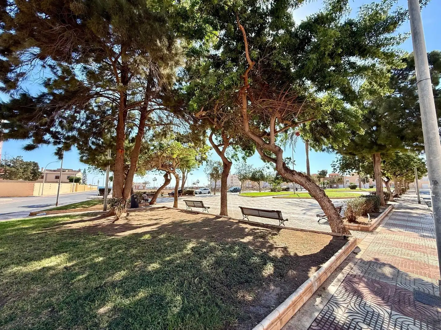 Exterior view of Flat for sale in Roquetas de Mar  with Air Conditioner, Terrace and Furnished
