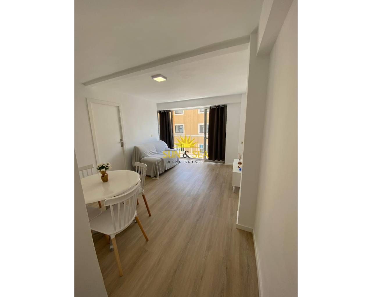 Bedroom of Apartment to rent in Benidorm  with Air Conditioner, Heating and Furnished