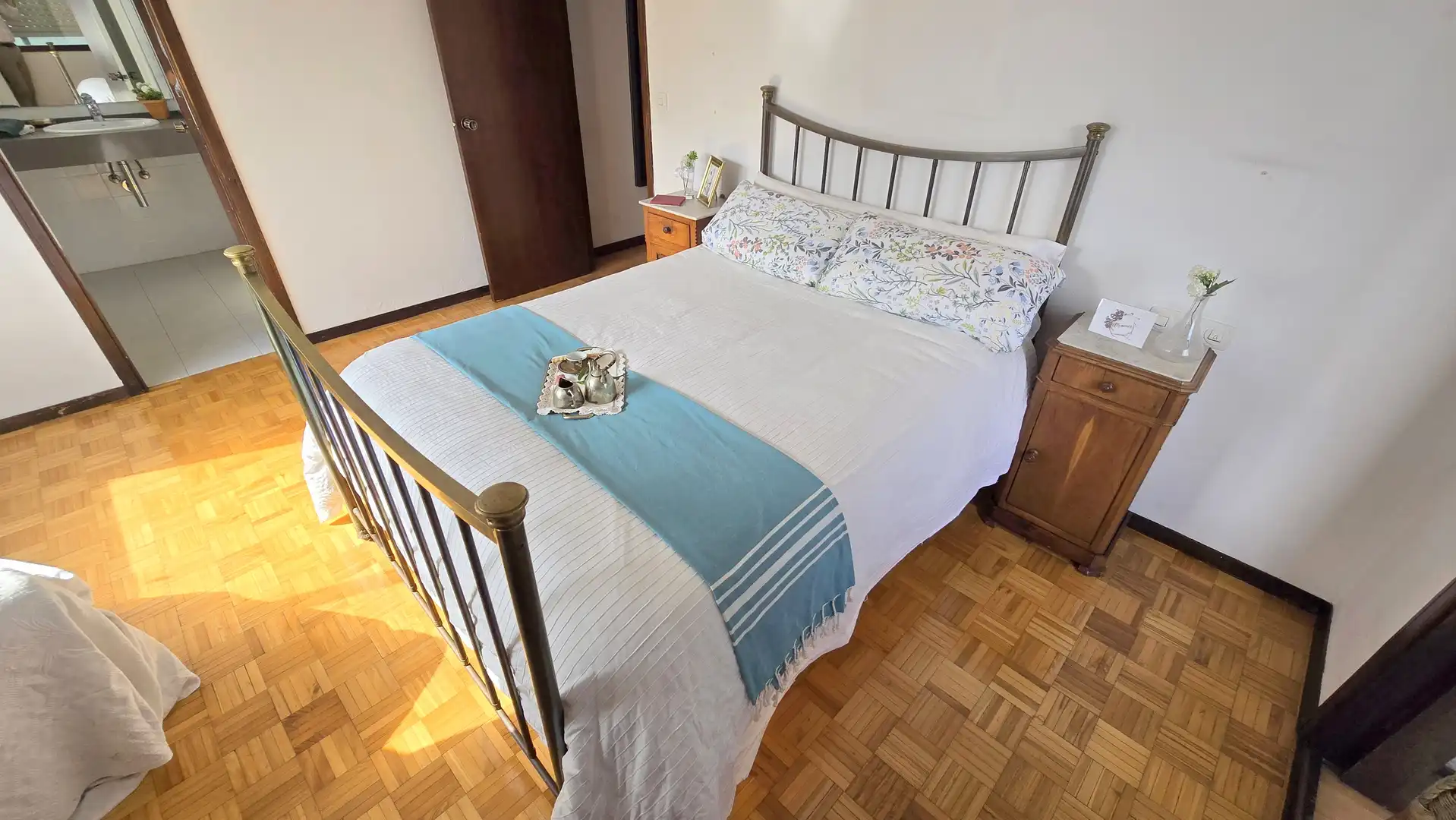 Schlafzimmer von Wohnung zum Verkauf in Vigo  mit Heizung, Parkett und Abstellraum