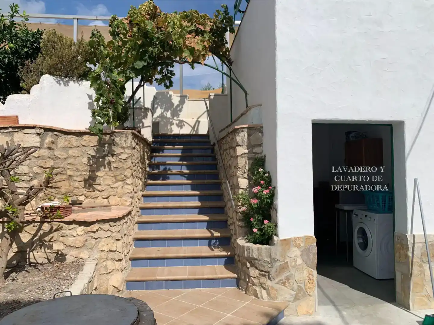 Piso en venta en Montilla con Jardín privado, Piscina y Balcón