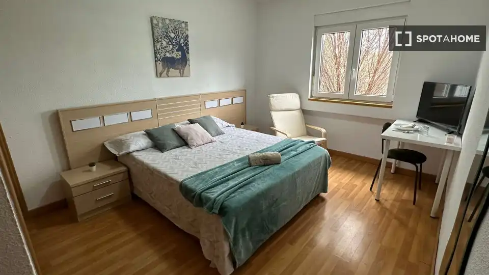 Bedroom of Flat for rent in Alcalá de Henares  with Air Conditioner, Heating and Furnished