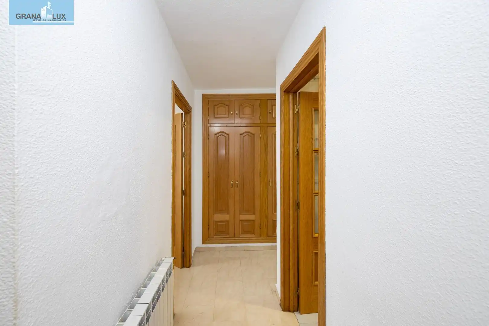 Piso en venta en Granada con Calefacción