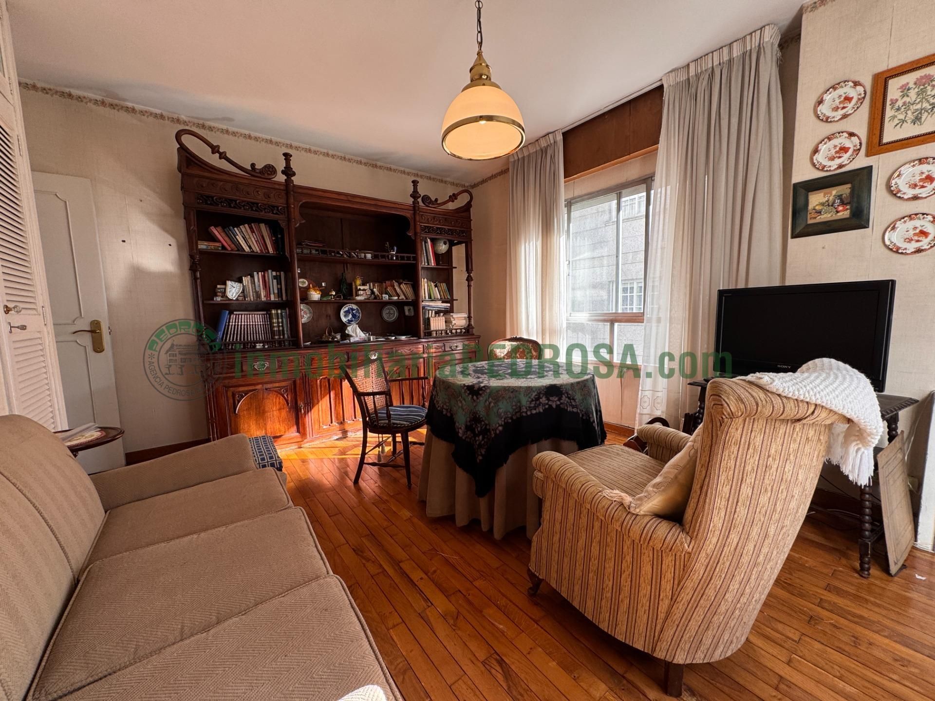 Living room of Flat for sale in Pontevedra Capital   with Heating