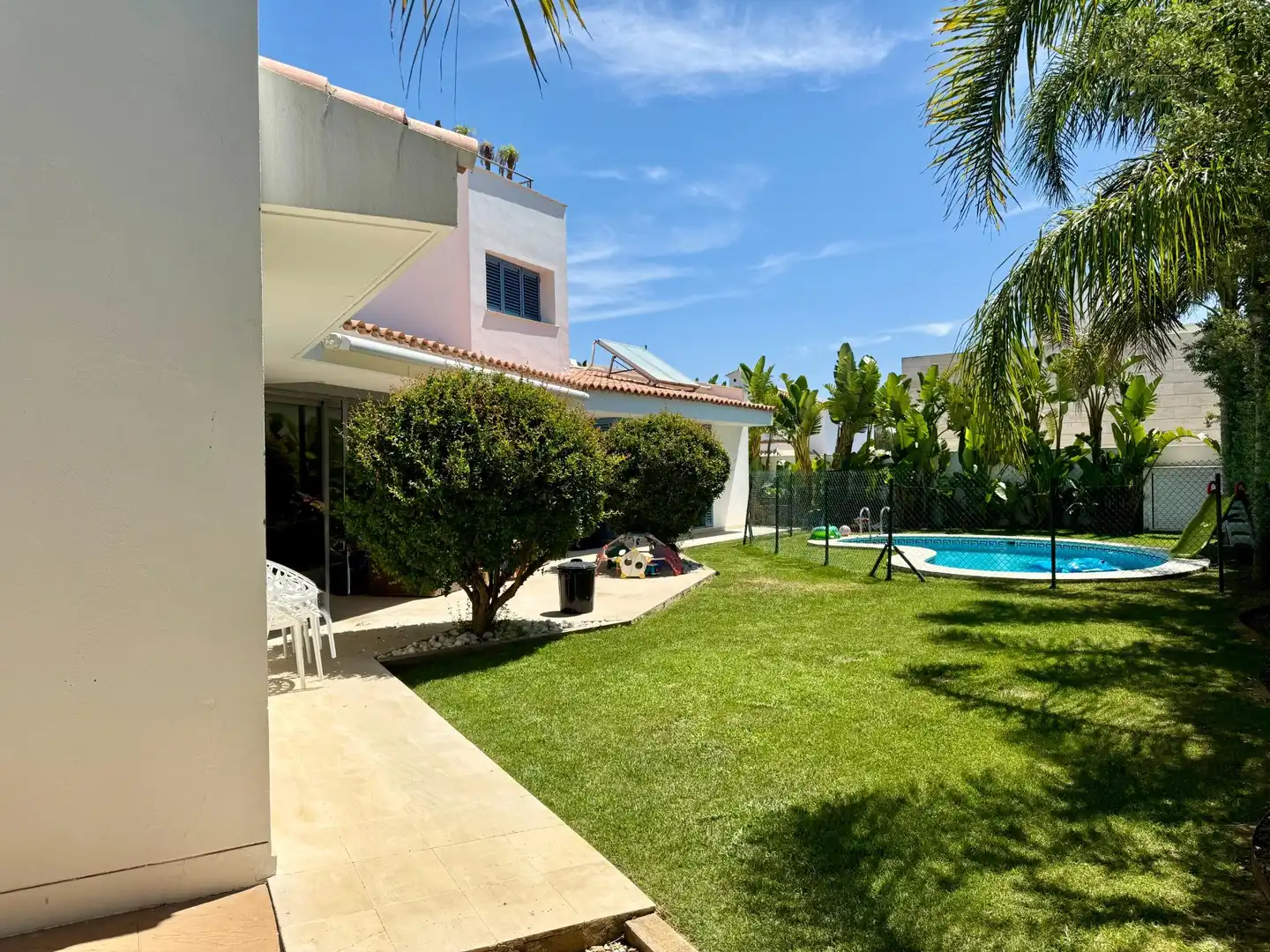 Detached house for sale in Conil, imagen 4