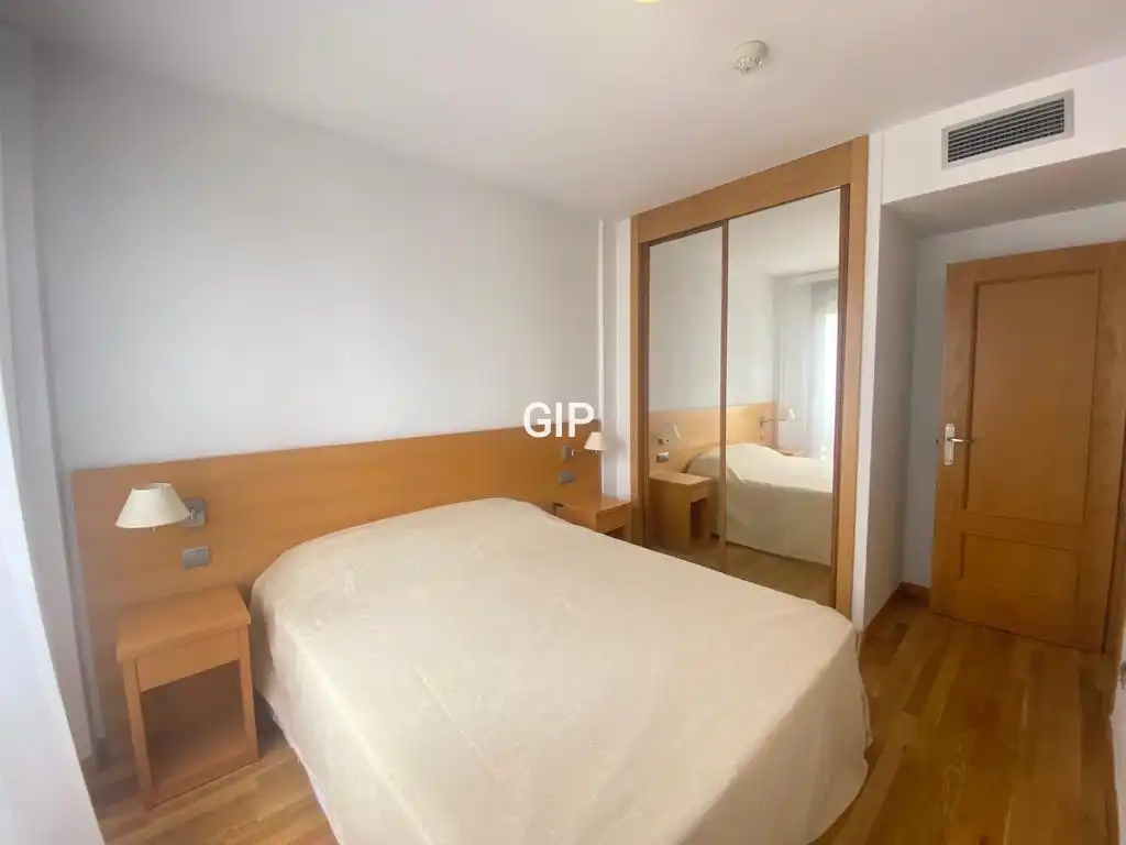 Bedroom of Apartments for rent in Madrid  with Air Conditioner, Heating and Furnished