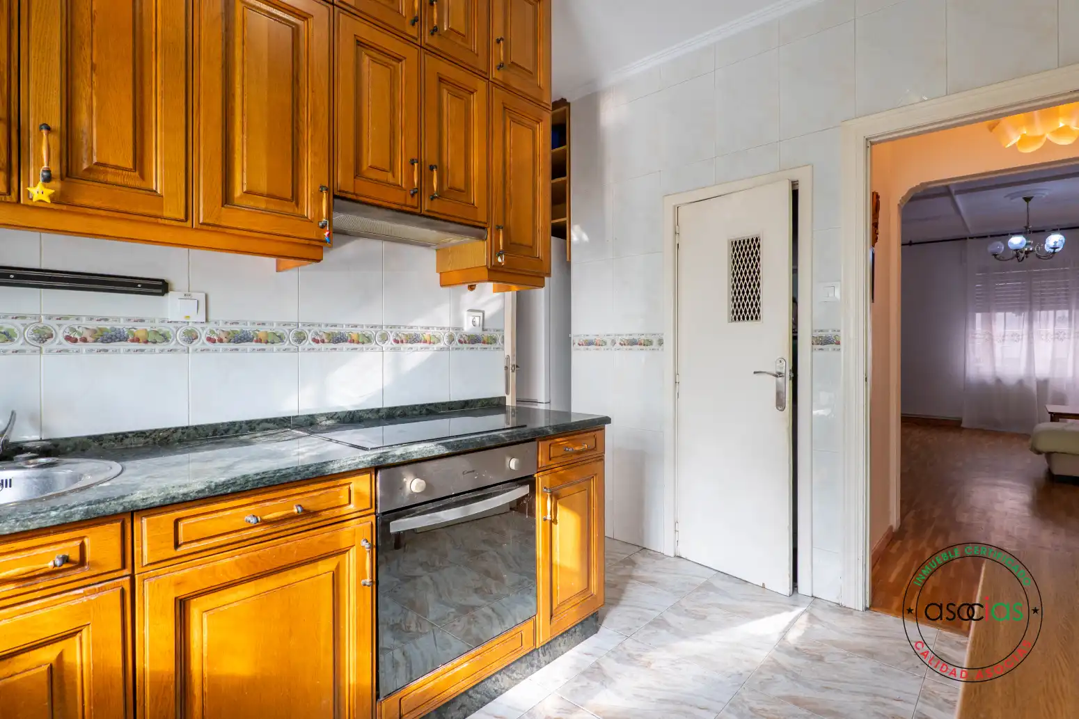 Cuina de Pis en venda en Gijón  amb Calefacció i Parquet