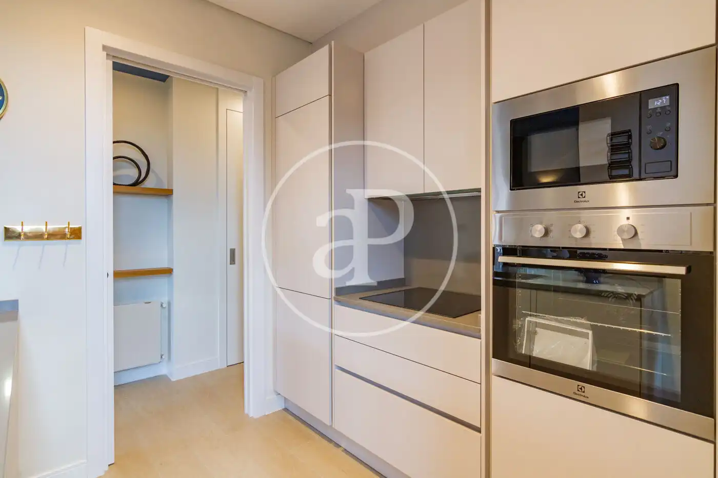 Flat for rent in C. de San Bernardo, Universidad - Malasaña
