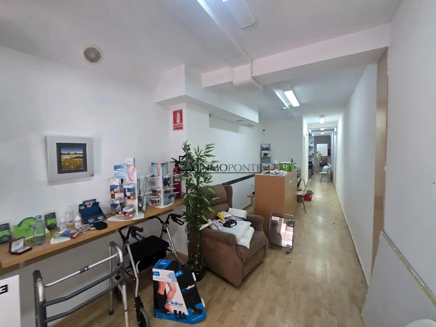 Business premises for sale in Zona de Plaza de Barcelos, imagen 15