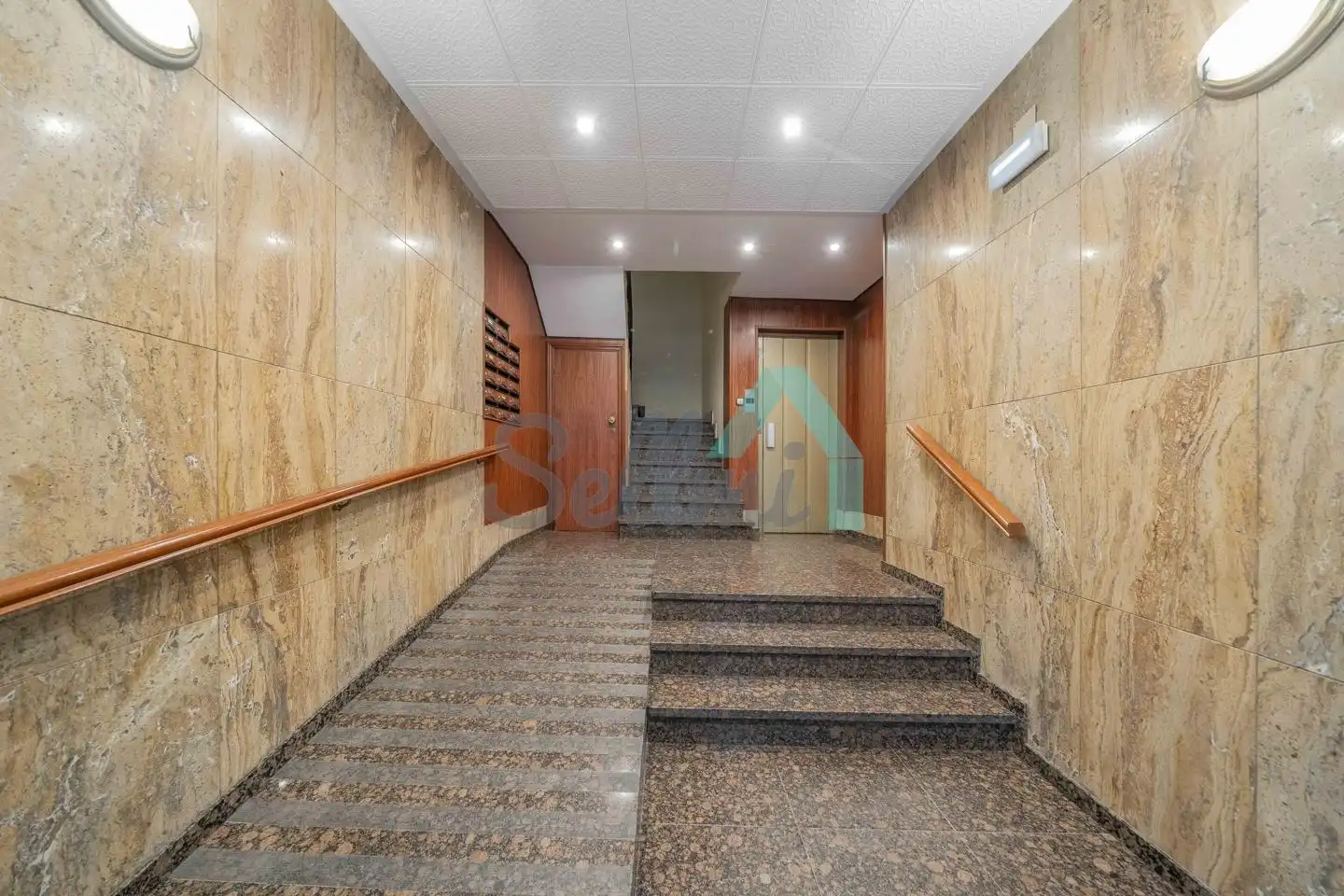Flat for rent in Pablo Iglesias, Barrio del Centro