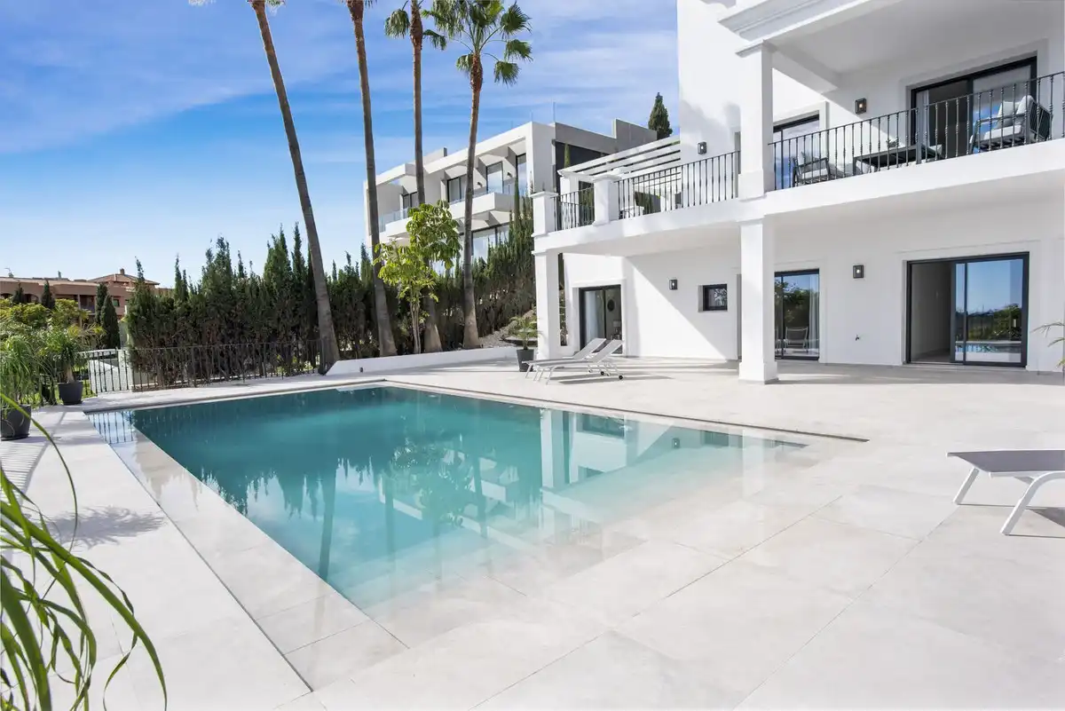 Villa mit Terrasse zum Verkauf in El Paraíso, imagen 4