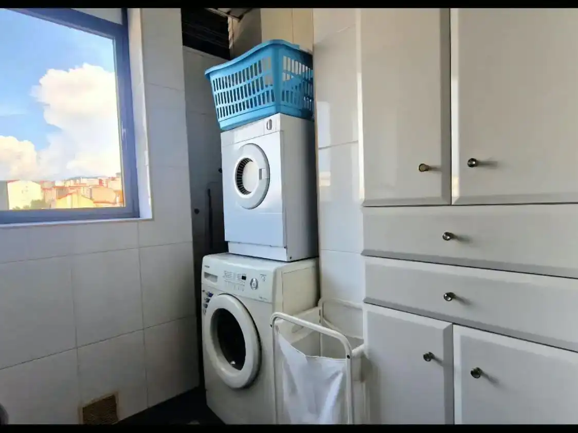 Kitchen of Flat for rent in Vigo   with Parquet flooring and Furnished