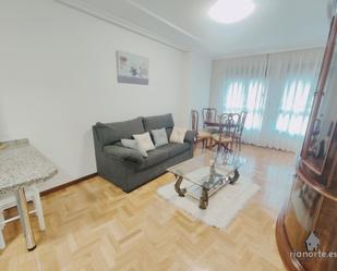 Living room of Flat to rent in Langreo  with Heating, Parquet flooring and Storage room