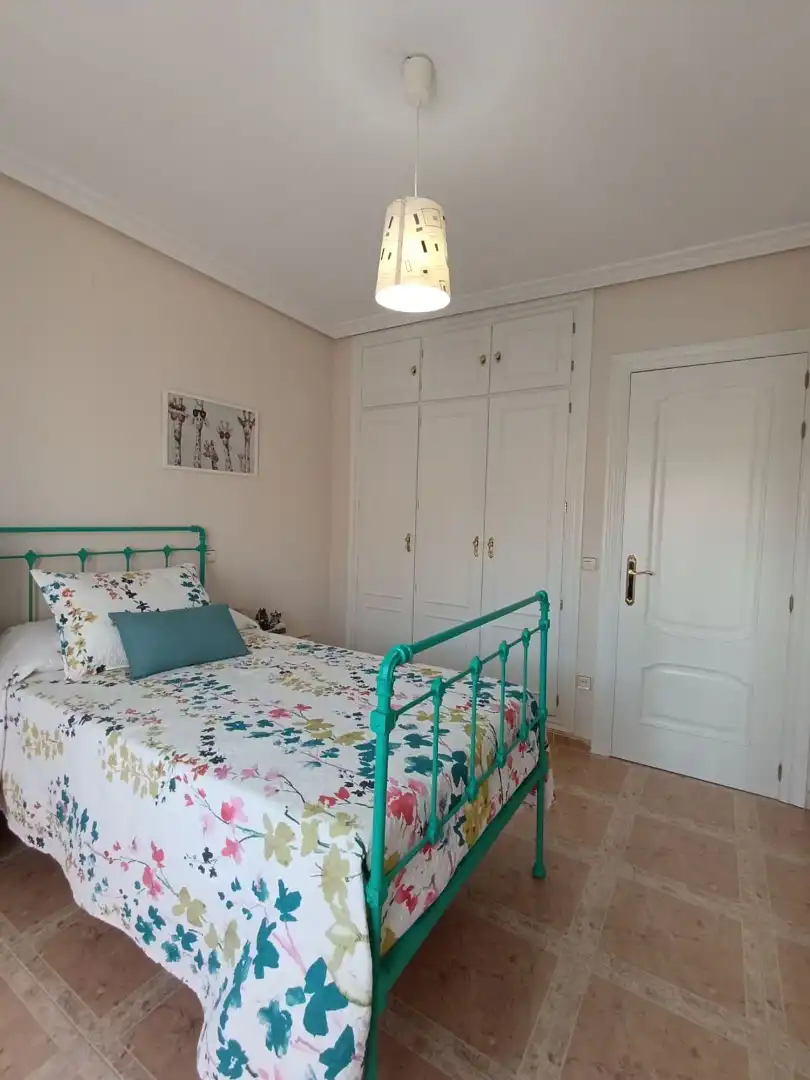 Habitación de Casa o chalet en venta en Ciudad Real con Aire acondicionado, Calefacción y Parquet