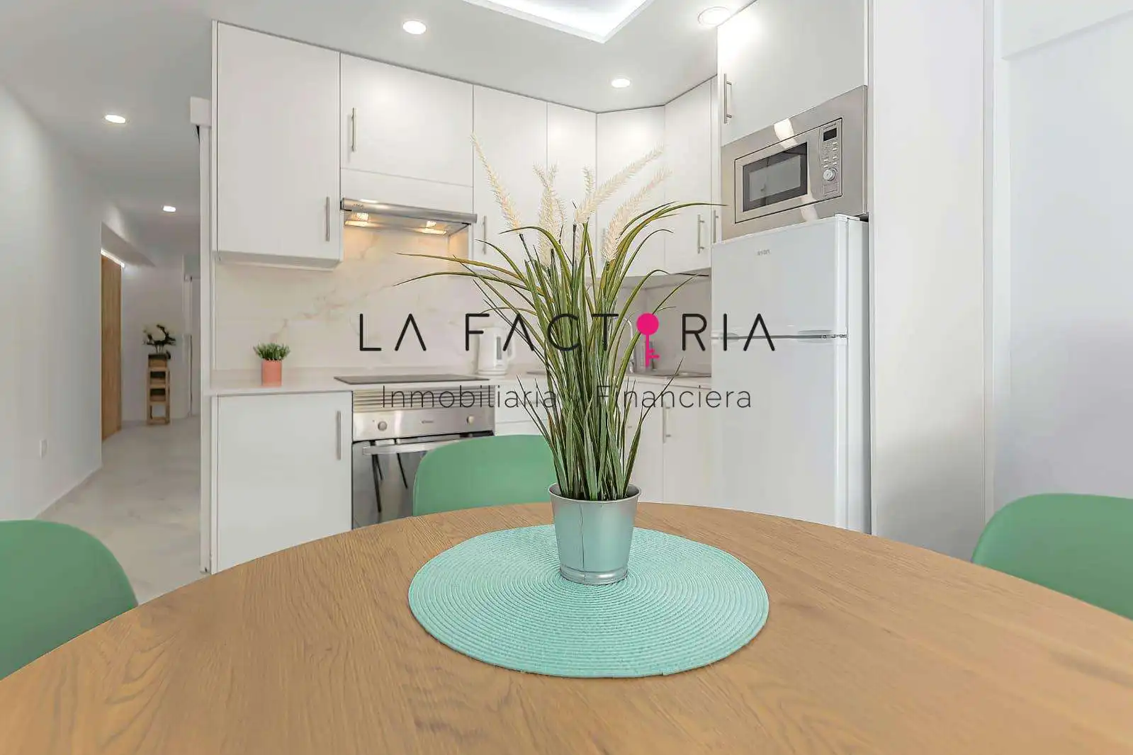 Cuina de Apartament en venda en Adeje amb Aire condicionat, Terrassa i Moblat