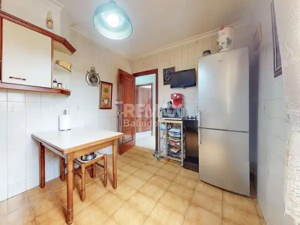 Küche von Wohnung zum Verkauf in Vigo  mit Heizung, Terrasse und Abstellraum