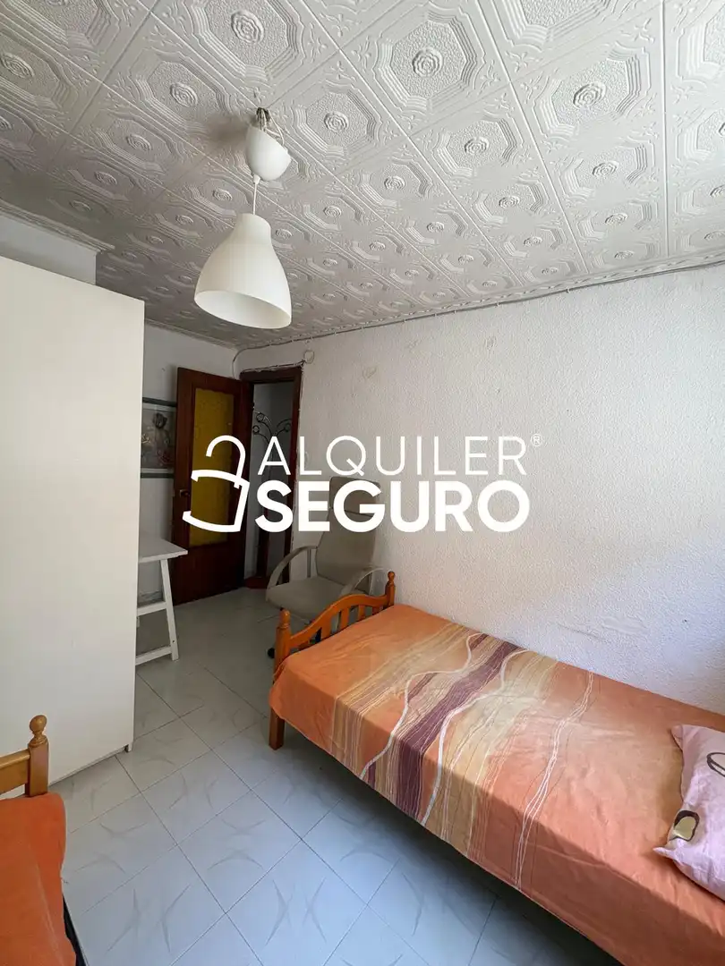 Bedroom of Flat for rent in Madrid  with Furnished