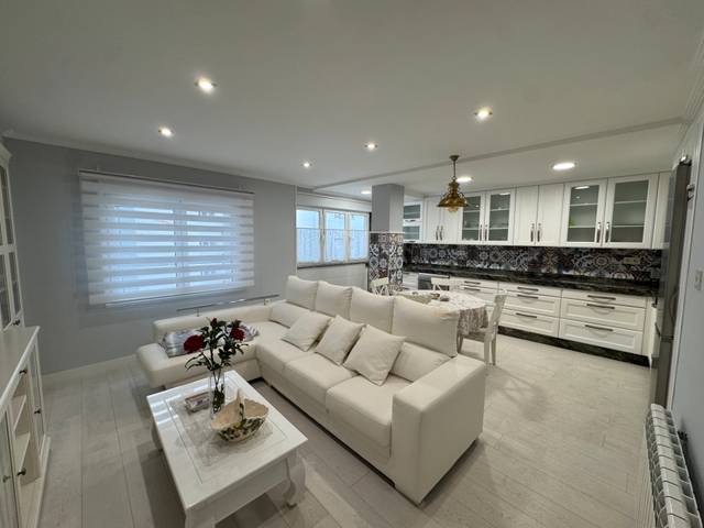 Piso en Alquiler en Calle 17 de Agosto, 6 en Barrio del Centro