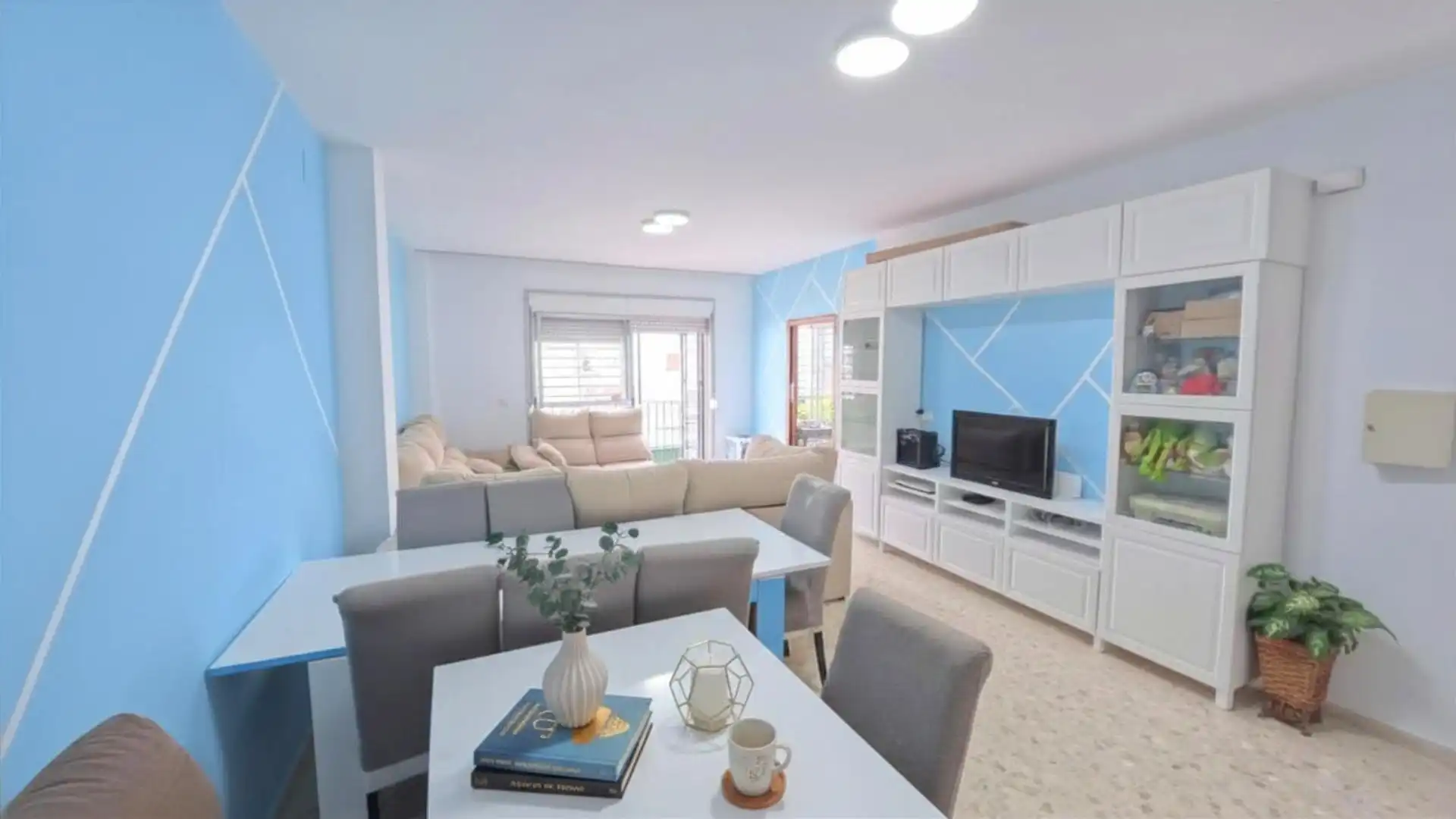 Houses for sale in Calle CONDE DE BARCELONA, Barrio Alto