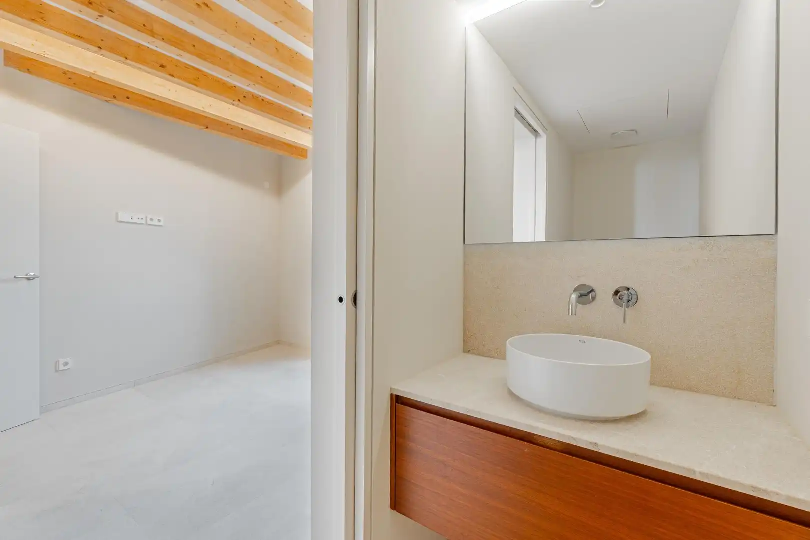 Badezimmer von Einfamilien-Reihenhaus zum Verkauf in Mancor de la Vall mit Klimaanlage, Heizung und Terrasse