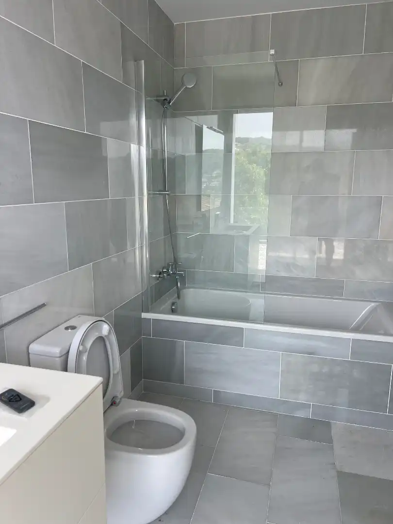 Bathroom of Houses for sale in Cabrils  with Air Conditioner, Heating and Private garden