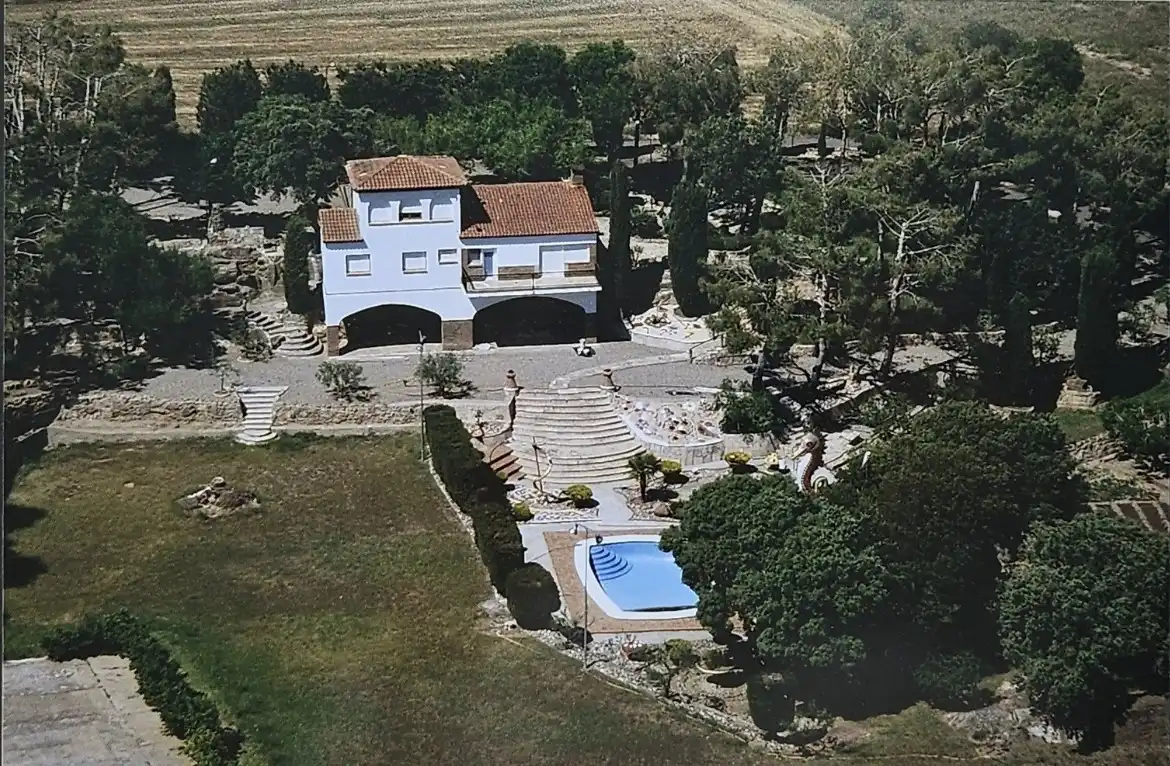 Piscina de Casa o chalet en venta en La Sentiu de Sió con Jardín privado, Piscina y Amueblado
