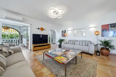 Detached house with pool for sale in El Faro de Calaburra - Chaparral, imagen 3