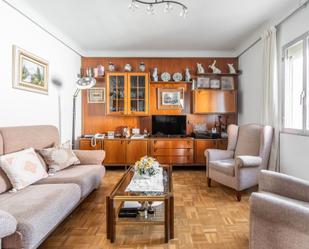 Living room of Flat for sale in  Madrid Capital