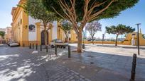 Vista exterior de Casa o xalet en venda en  Almería Capital amb Terrassa, Traster i Balcó