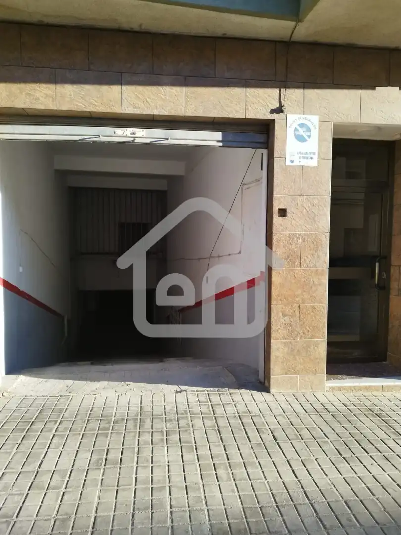 Einzelparkplatz zum Verkauf in Calle del Veterinario Luis Verdú López, imagen 2
