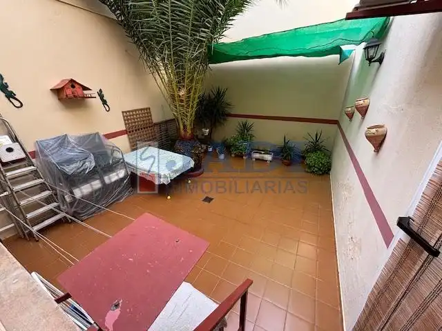 Casa adosada en venda a Valdepeñas