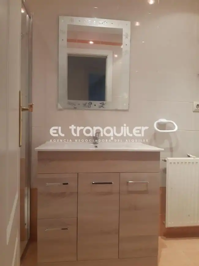 Bathroom of Duplexes for sale in Boadilla del Monte  with Terrace and Washing machine