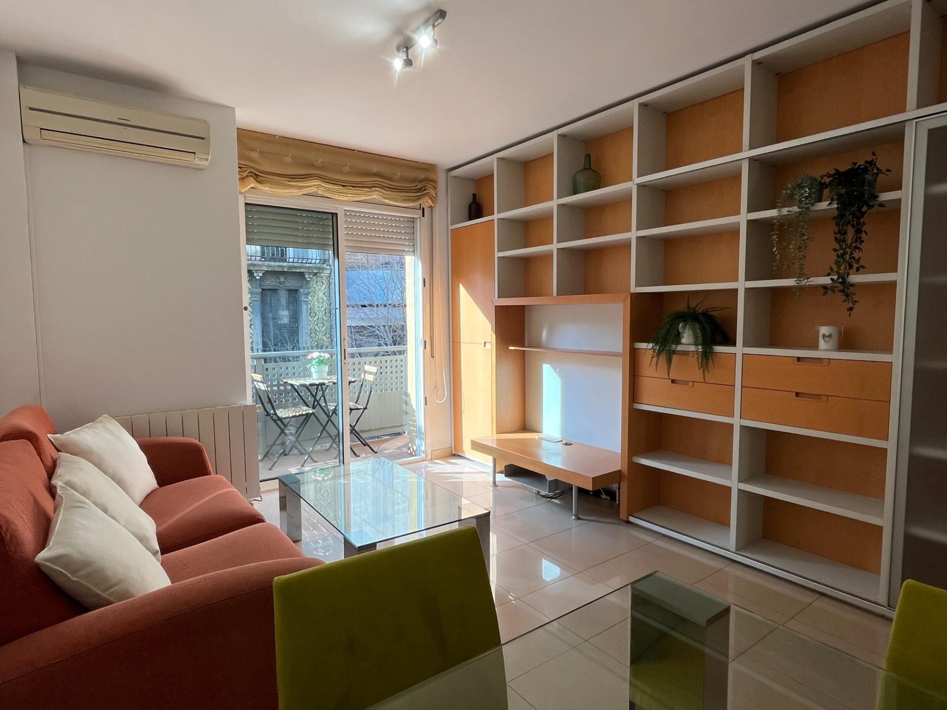 Living room of Flat for sale in  Barcelona Capital  with Air Conditioner, Heating and Terrace