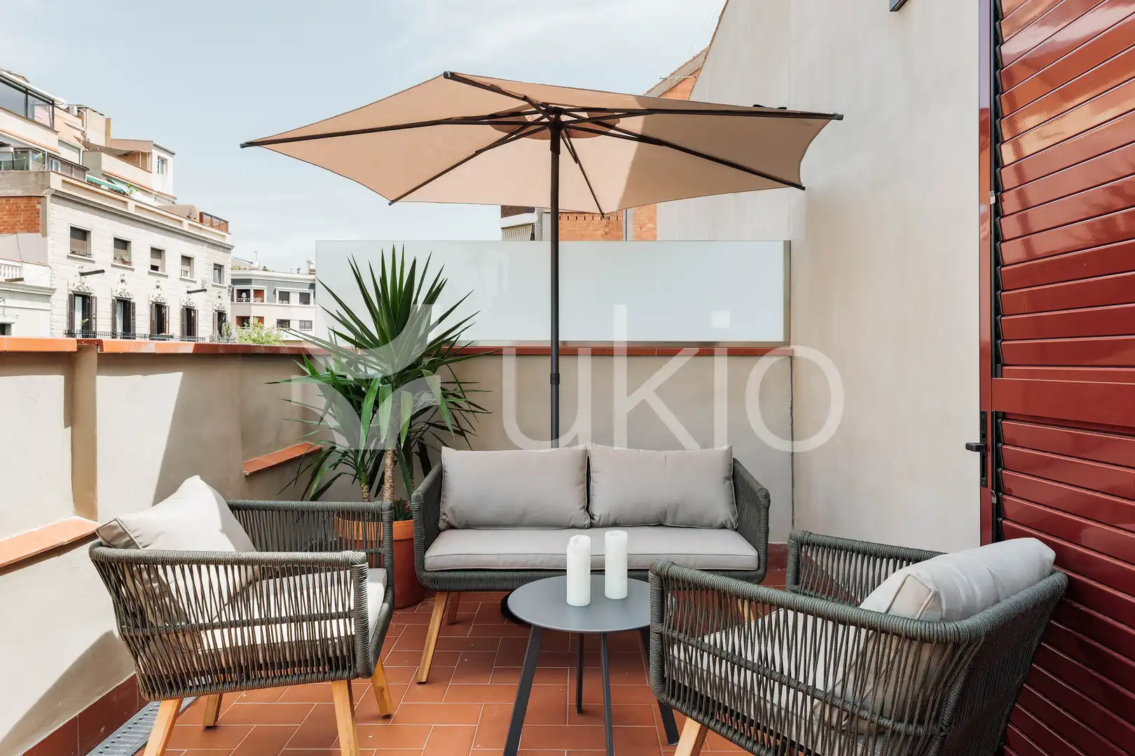 Apartamento con ascensor en alquiler en Carrer de Floridablanca, imagen 2