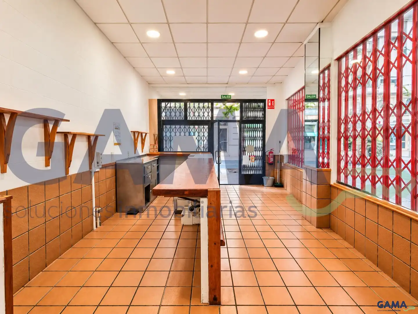 Local commercial à vendre à Casc Urbà, imagen 6