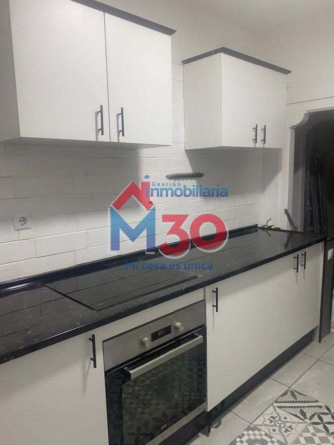 Cuina de Apartament en venda en Miranda de Ebro amb Calefacció i Traster