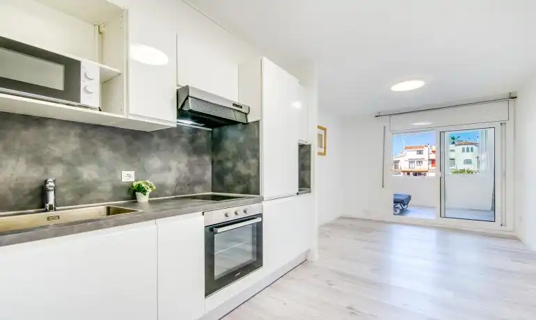 Kitchen of Study for sale in Empuriabrava  with Terrace