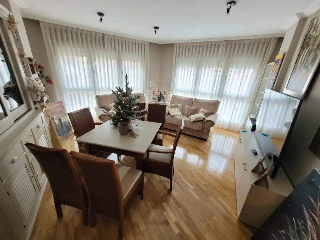 Sala de estar de Piso en venta en Avilés con Amueblado