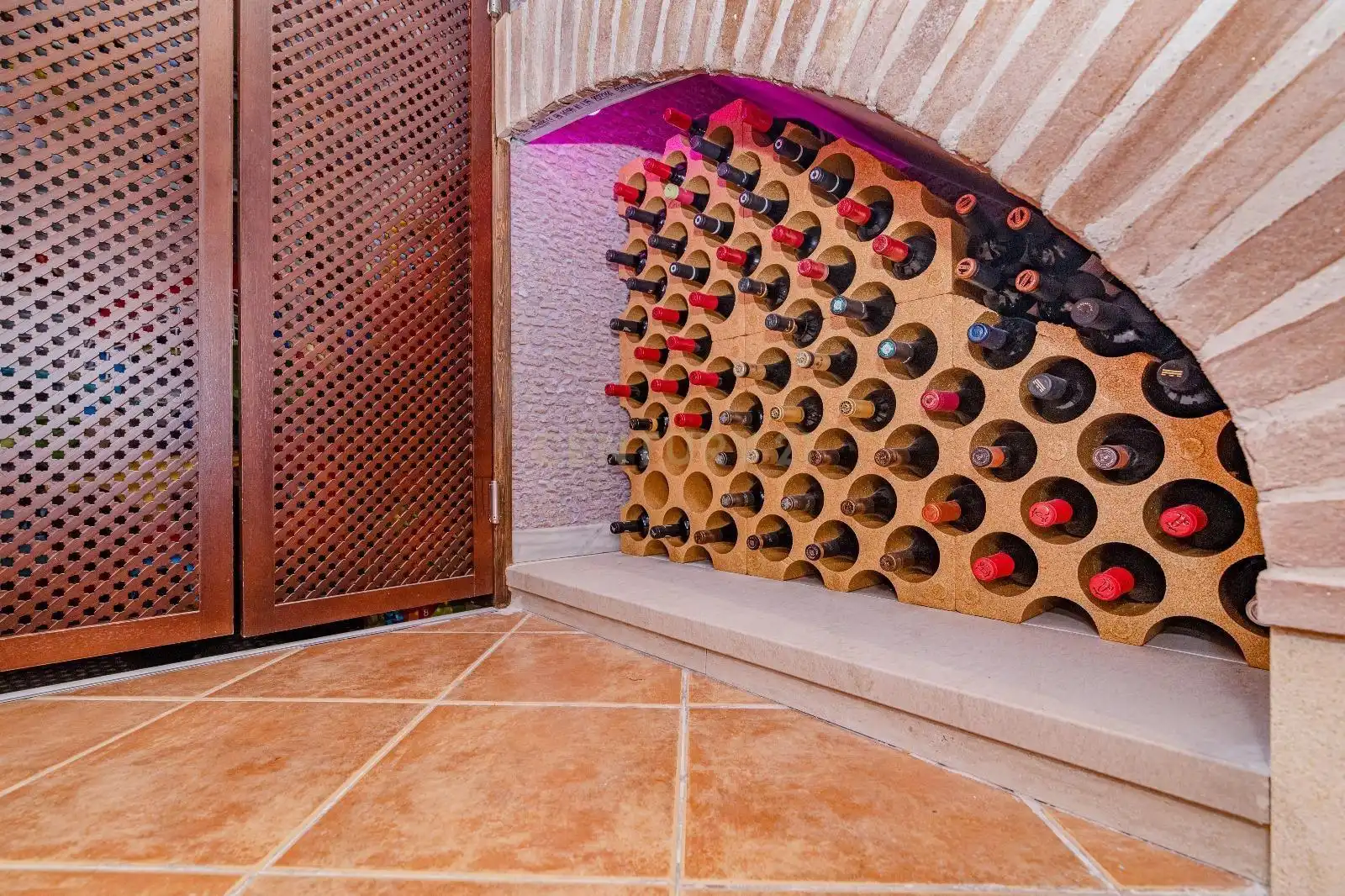 Apartamento en venta en Granada con Jardín privado, Piscina y Alarma