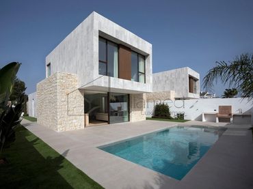 Detached house with balcony for sale in Calle Calle Taules