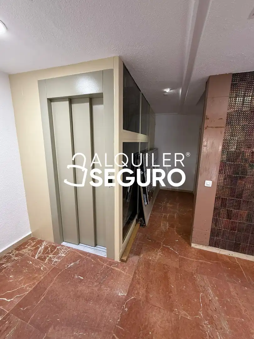 Wohnung zur Miete in Madrid mit Klimaanlage, Heizung und Terrasse