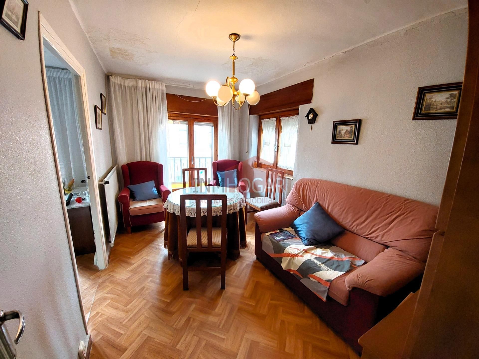 Living room of Flat for sale in Arévalo  with Heating, Terrace and Storage room