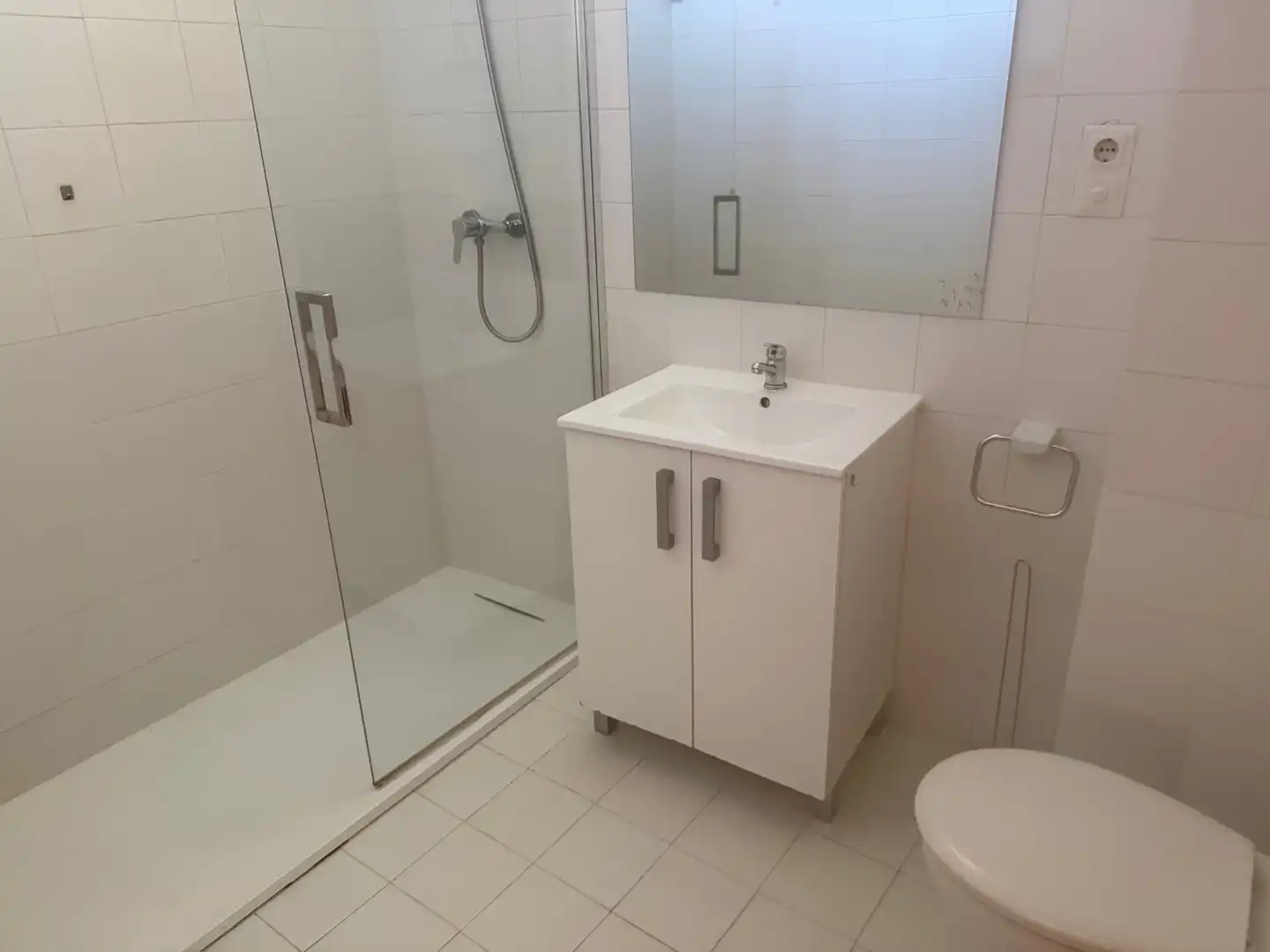 Bathroom of Flat for rent in Almería  with Air Conditioner and Terrace