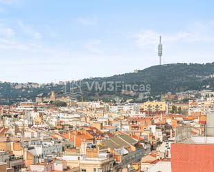 Vista exterior de Àtic de lloguer en  Barcelona Capital amb Aire condicionat, Calefacció i Terrassa